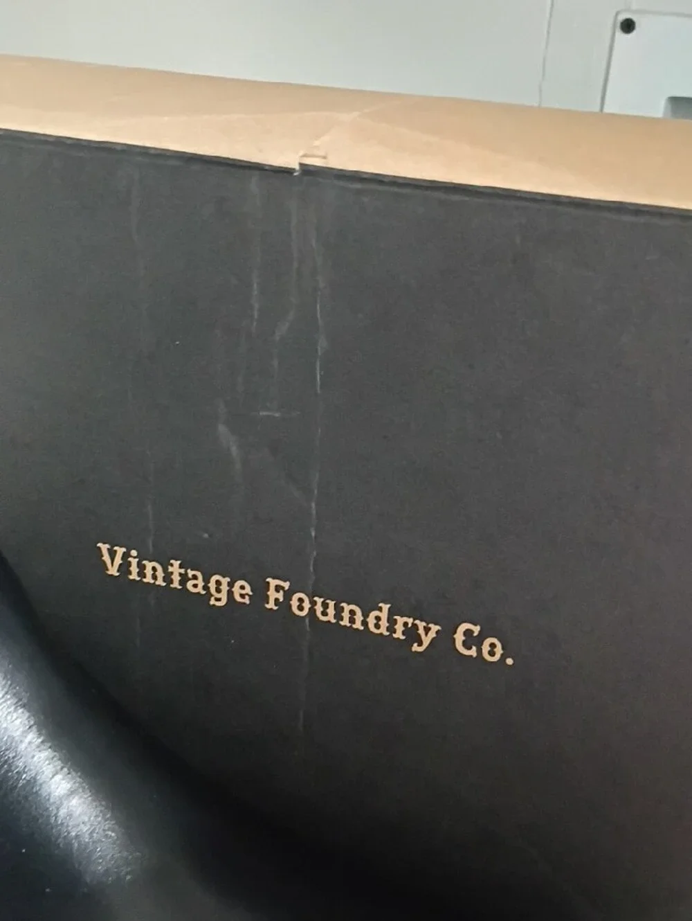 Vintage Foundry Co. Men's Black Leather Chukka Boots
